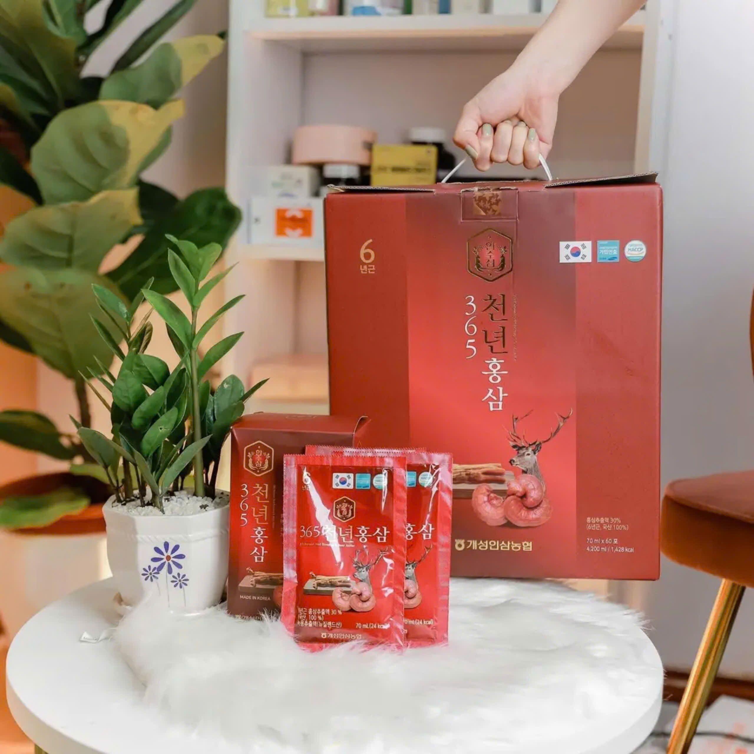 Nước Hồng Sâm Linh Chi Nhung Hươu 365 - Đại Bổ Cơ Thể, Bổ Thận Phổi - Làm Đẹp 43 Nước Hồng Sâm Nhung Hươu Linh Chi 365 Hàn Quốc Hộp 60 Gói x 70ml